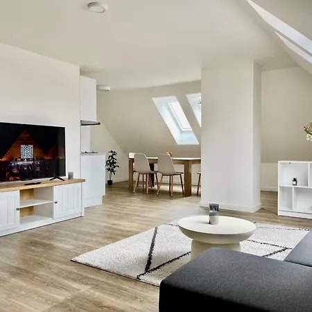 Petrska 33 Design 2-room Apartment *